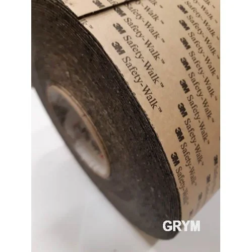 productimages-4b2311ad-799e-47d0-aef2-8a5d85ac919a-3m310-914-500x500-1 Taśma antypoślizgowa Safety Walk™ średnia granulacja, 914 mm x 18,3m czarna - obrazek 1